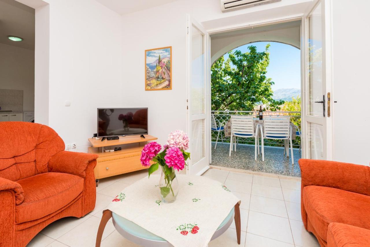 Apartment Nona *